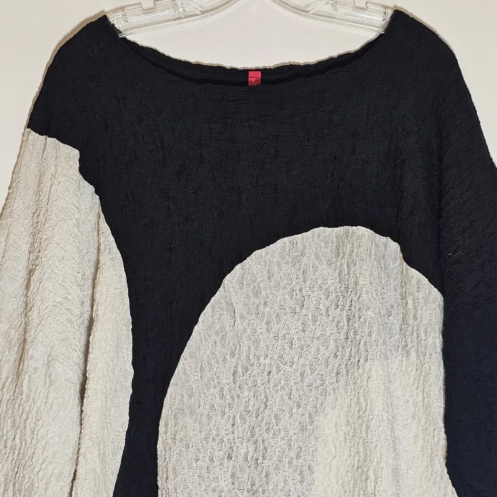 IC by Connie K Top Womens 2X Black White Guaze Art to Wear Blouse Lagenlook Boxy - Picture 2 of 15